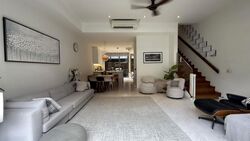 Hillcrest Villa (D11), Terrace #632495181